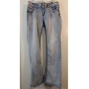 Wallflower Junior's Luscious Curvy Bootcut Jeans in Ivy - Size 15